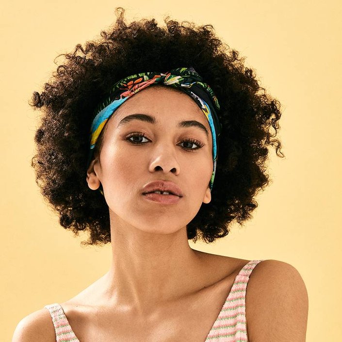 The Best Beachy Makeup Tutorial for the Maximalist, Minimalist, and Well, Everyone